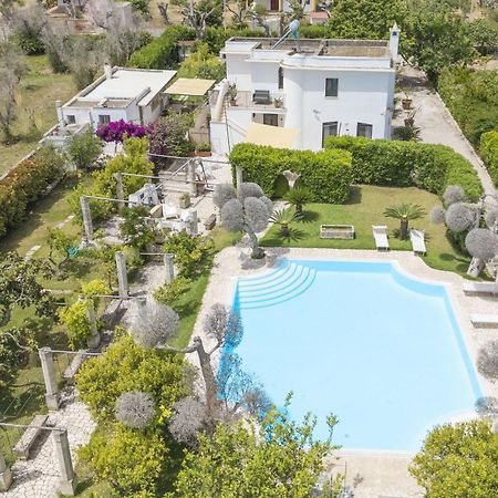 Villa Lisa Garden And Pool - Happy Rentals メレンドゥーニョ エクステリア 写真
