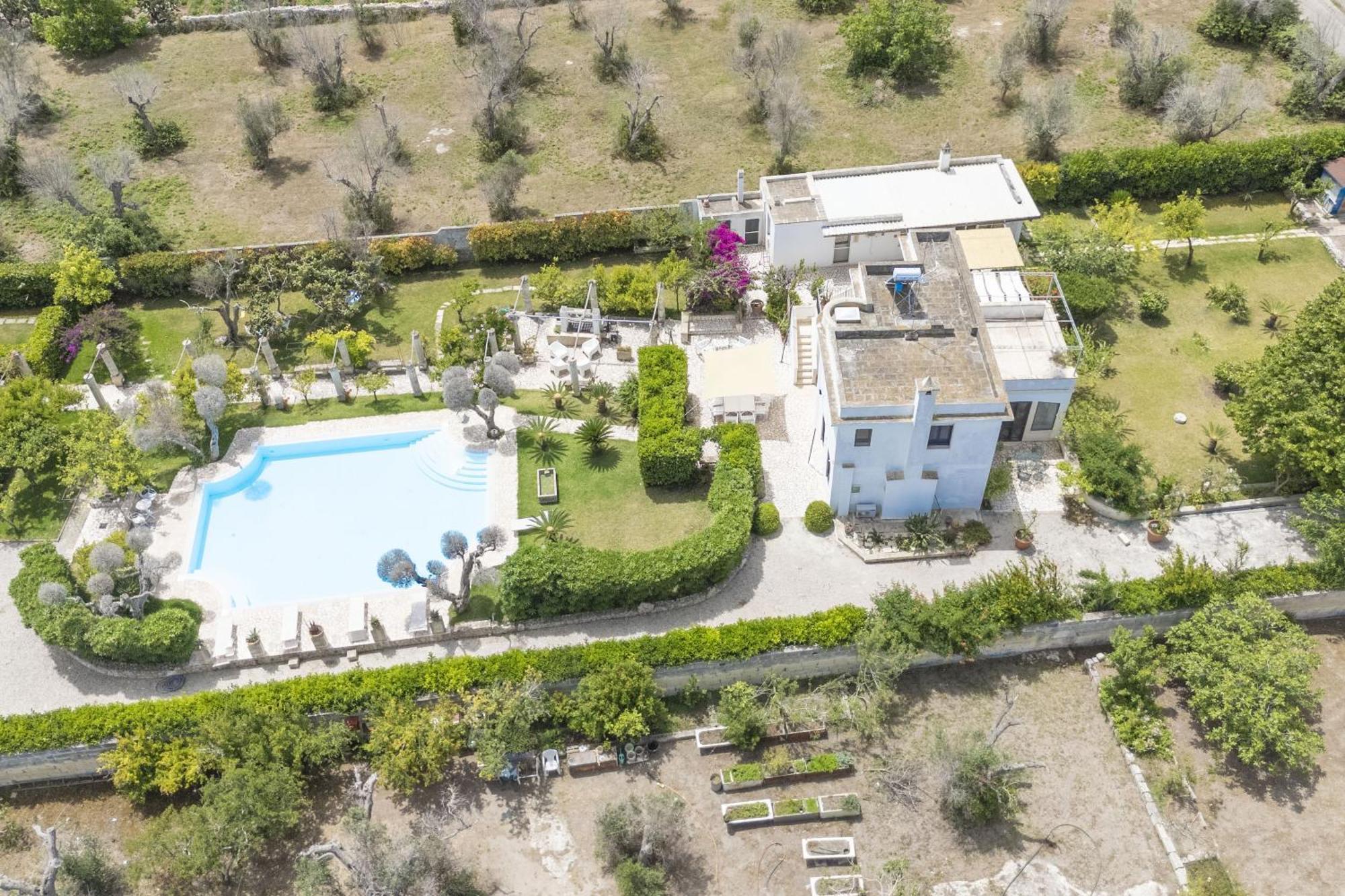 Villa Lisa Garden And Pool - Happy Rentals メレンドゥーニョ エクステリア 写真